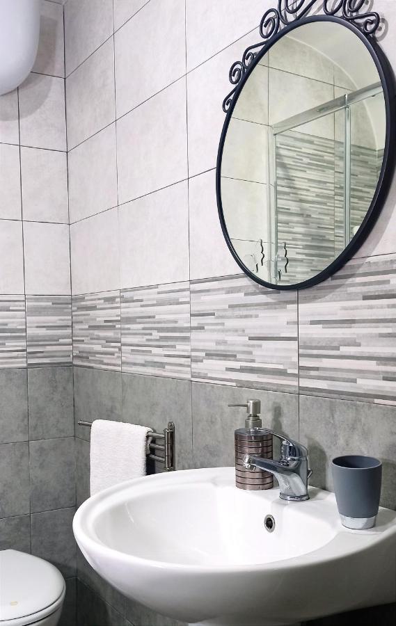 Napoli Pop Chiaia Apartment Ngoại thất bức ảnh